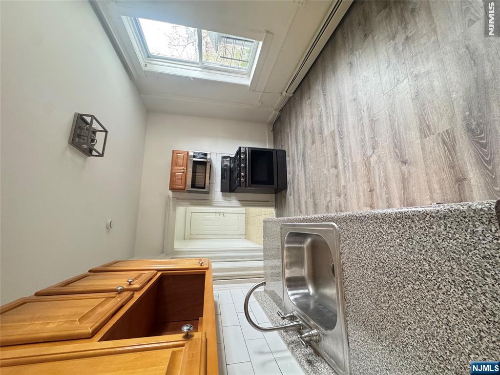 178 Howe Avenue 3 - Photo 1