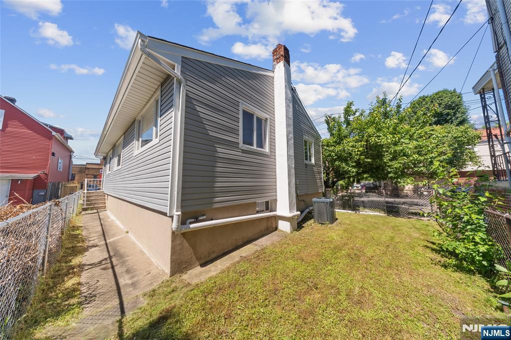 1466 44th Street, North Bergen, NJ 07047 Listing Photo  25