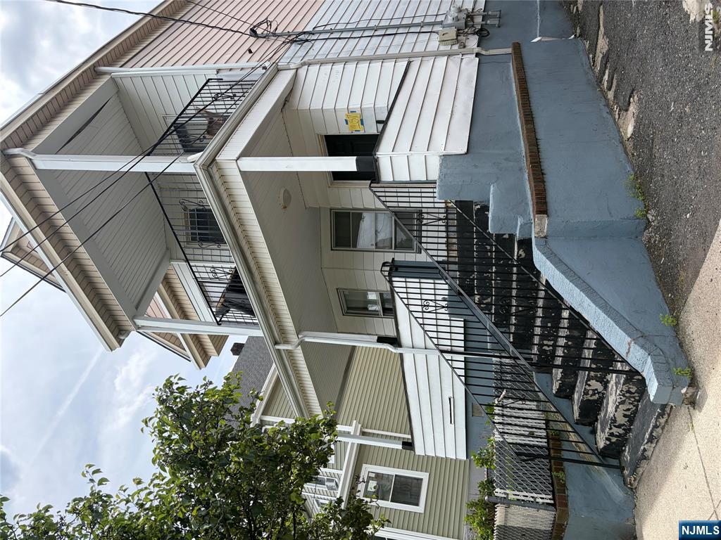 157 Hamilton Avenue 1 - Photo 1