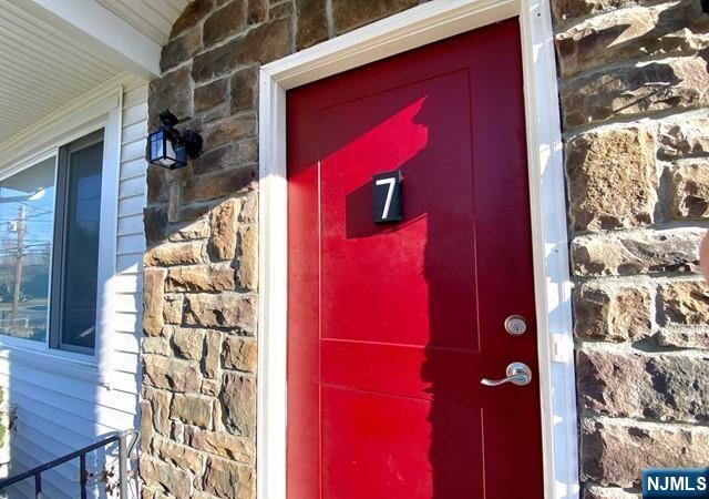 7 Holland Avenue - Photo 1