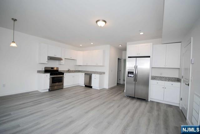 754 Paterson Avenue 1 - Photo 1