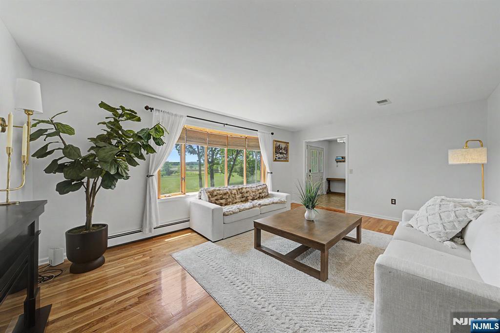 949 Rockport Road