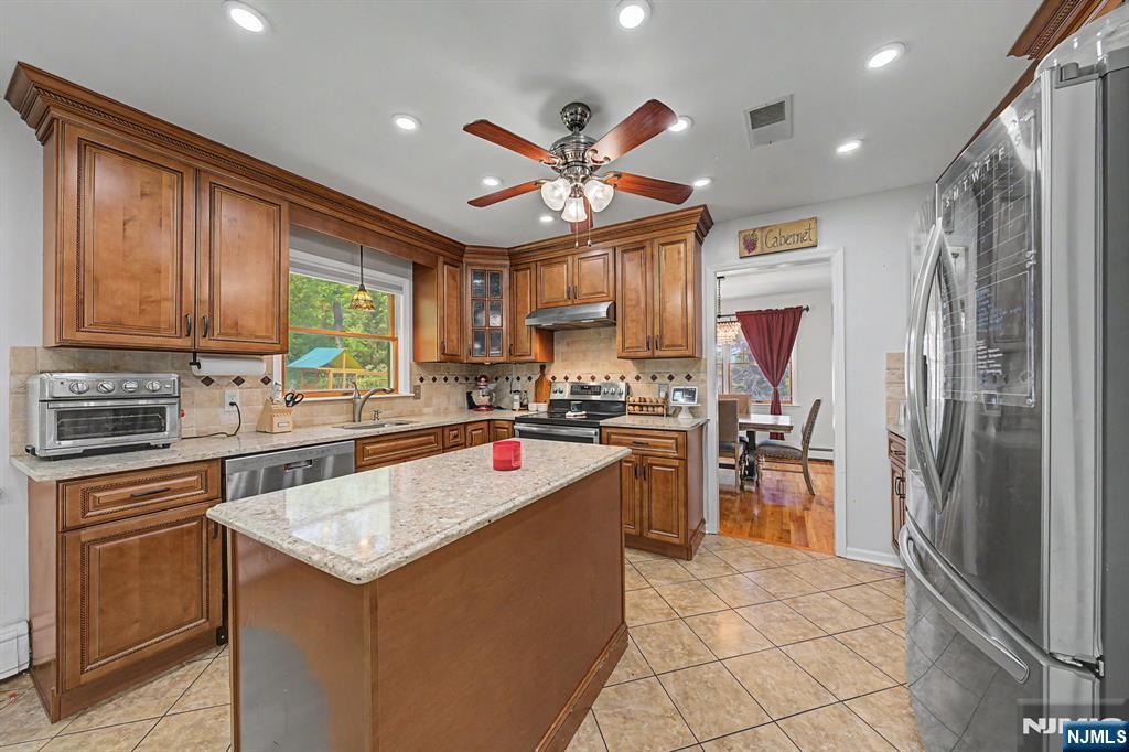 949 Rockport Road