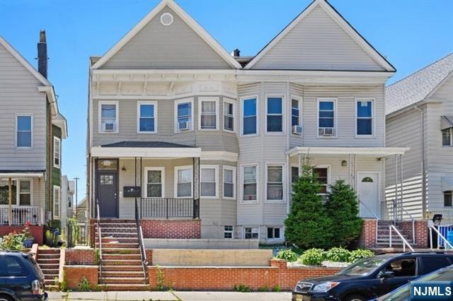 24 49th Street