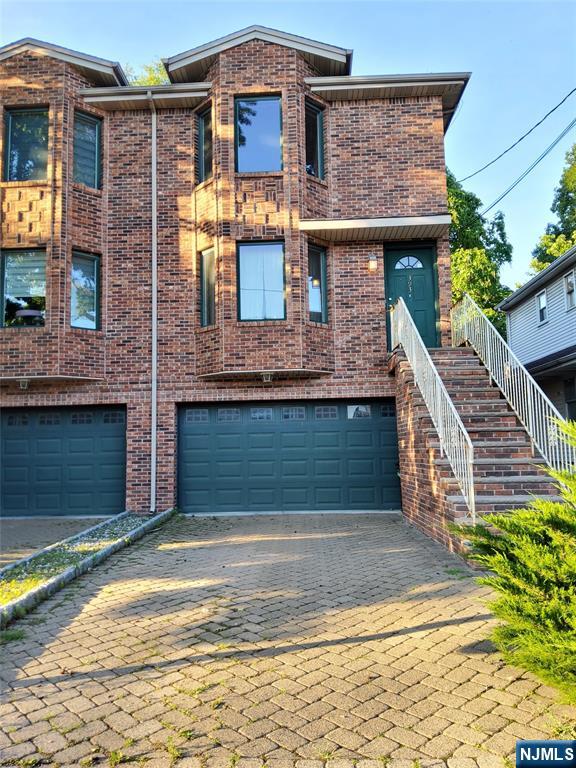 393 Washington Avenue #B — photo 2