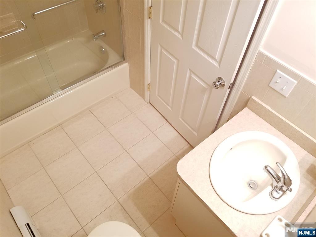 393 Washington Avenue — photo 23