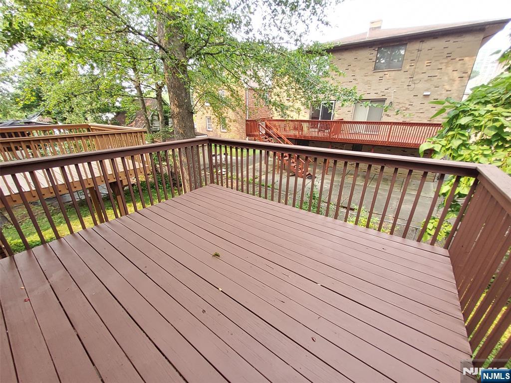 393 Washington Avenue — photo 25