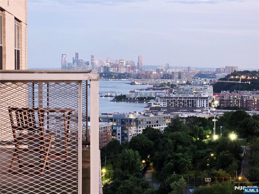 6600 Boulevard E, #15F, West New York, NJ 07093 Listing Photo  19