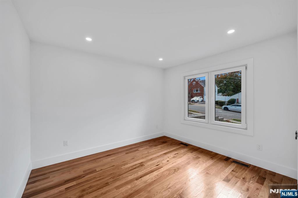 378 Marvin, Hackensack, NJ 07601 Listing Photo  14