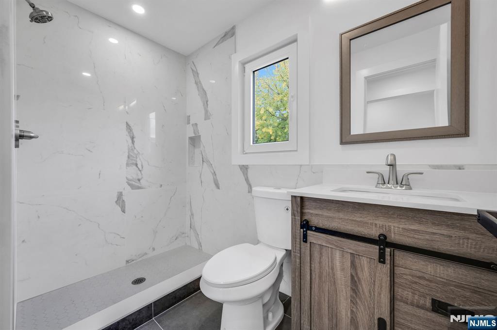 378 Marvin, Hackensack, NJ 07601 Listing Photo  16