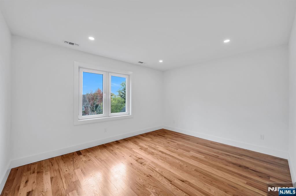 378 Marvin, Hackensack, NJ 07601 Listing Photo  19