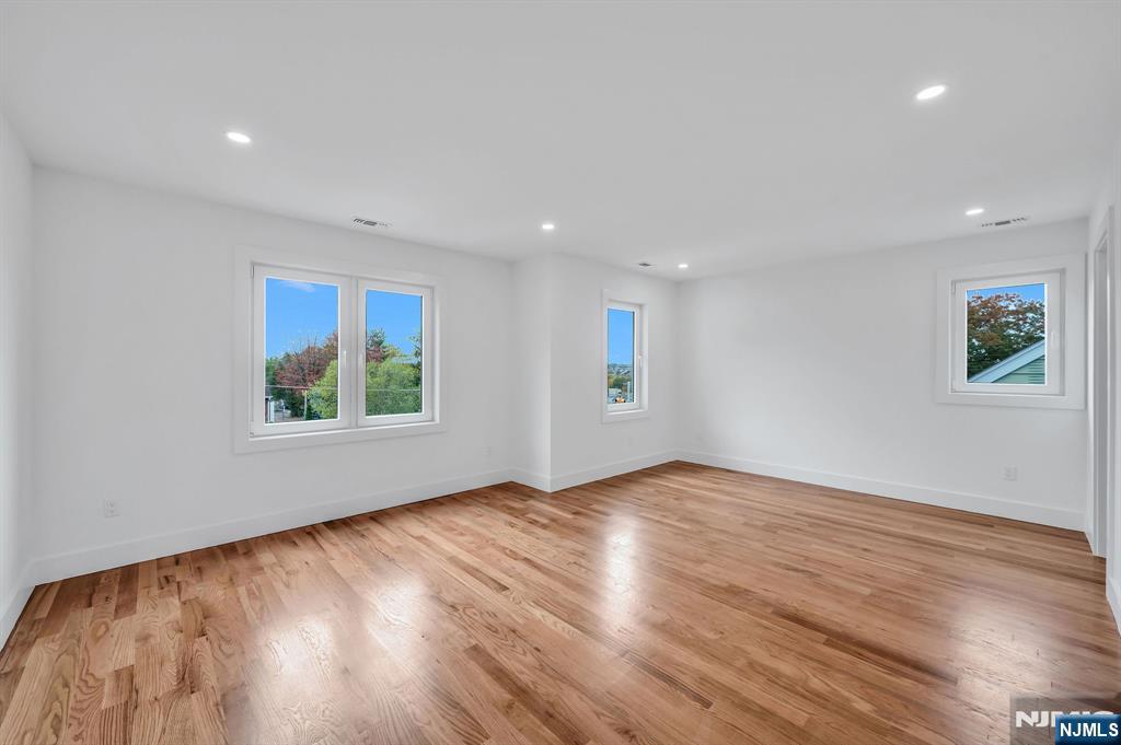 378 Marvin, Hackensack, NJ 07601 Listing Photo  24