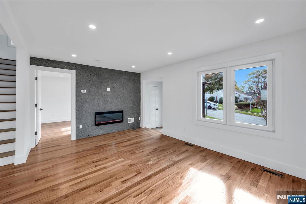 378 Marvin, Hackensack, NJ 07601 Listing Photo  5