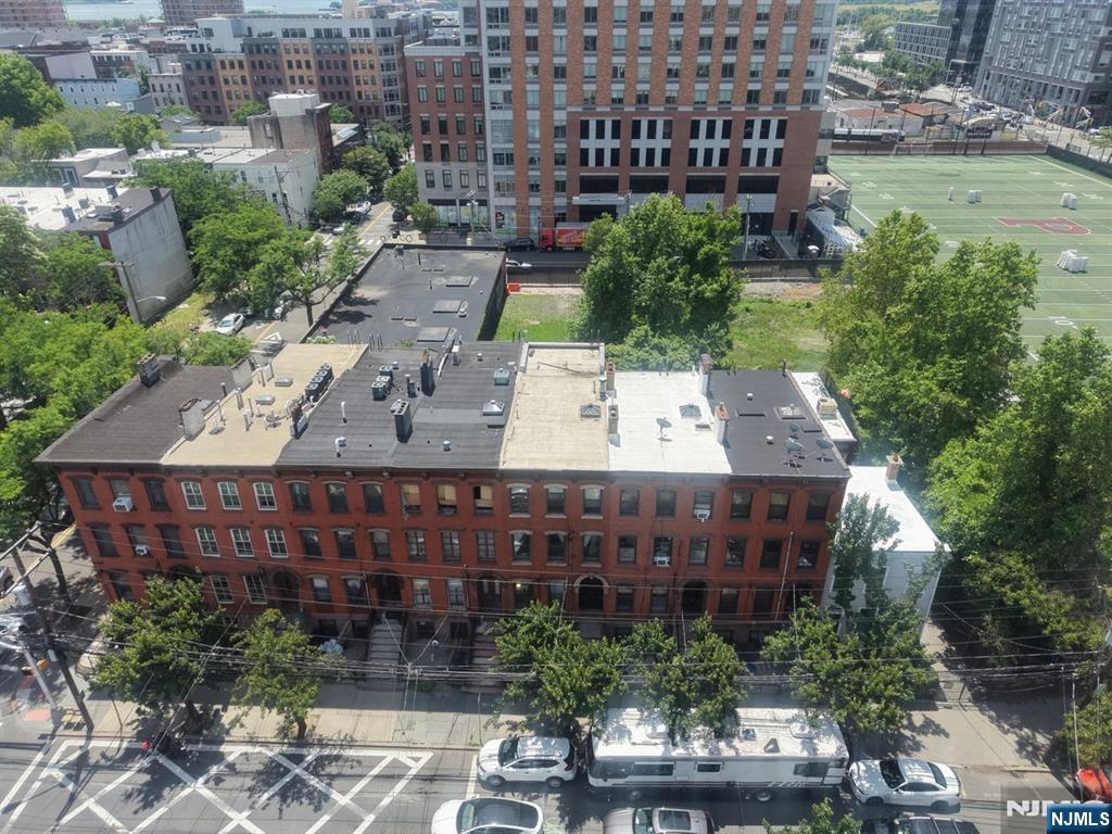 171 Grand Street - Photo 3