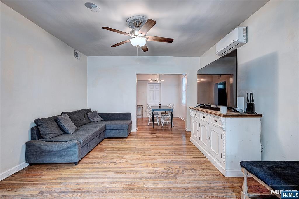 64 Norwood Street - Photo 4