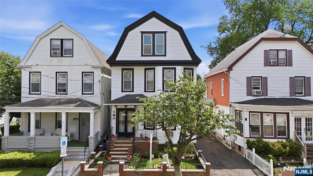 31 Division Avenue