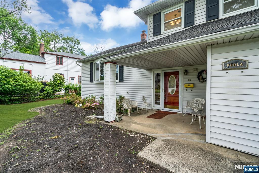86 Portland Avenue
