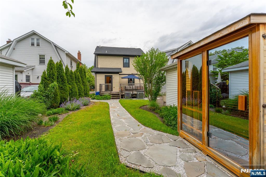 16 Coolidge Avenue