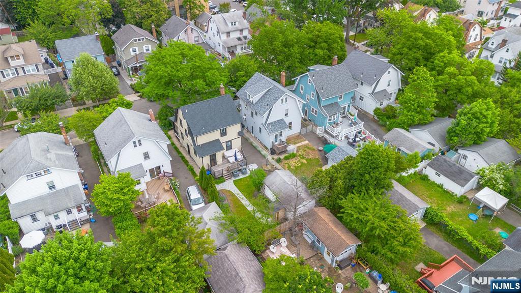16 Coolidge Avenue