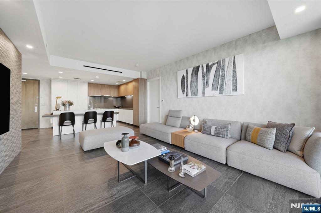 320 Adolphus Avenue #219