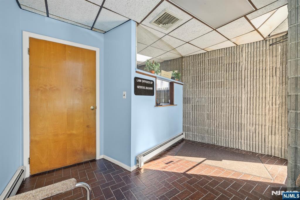 647 Anderson Avenue — photo 13