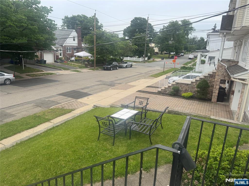 218 Bell Avenue - Photo 3