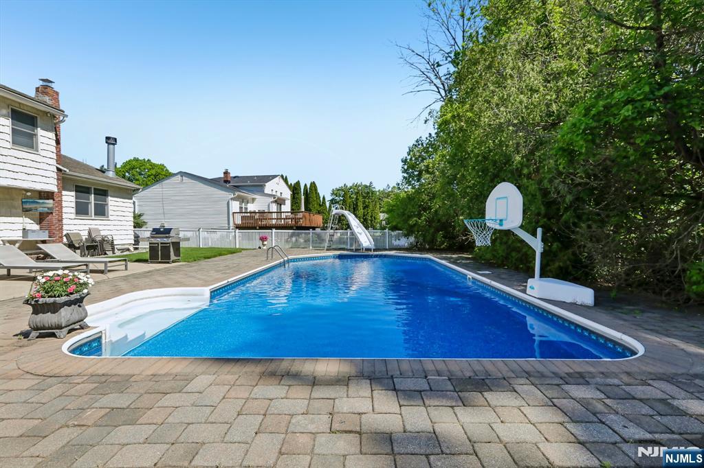 20 Normandy Road - Photo 2