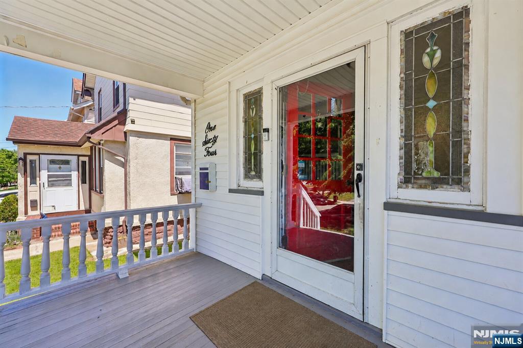 164 Dewitt Avenue - Photo 4