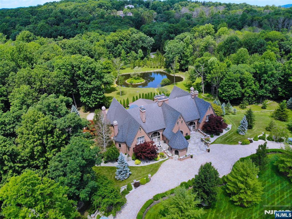 1 Cherokee Court