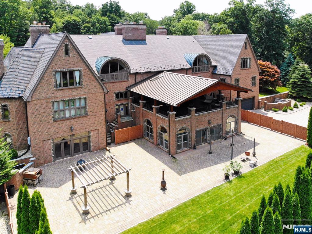 1 Cherokee Court