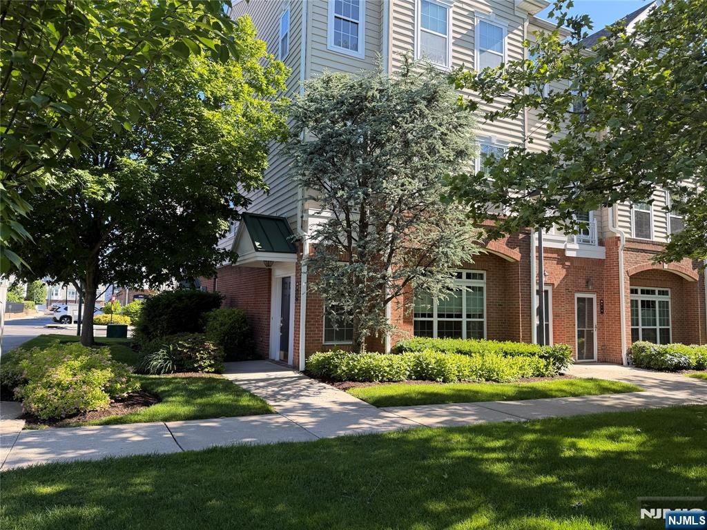 815 Deluca Road 815 - Photo 1