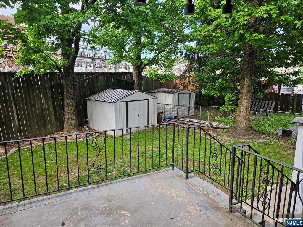 281 Marion Avenue — photo 7