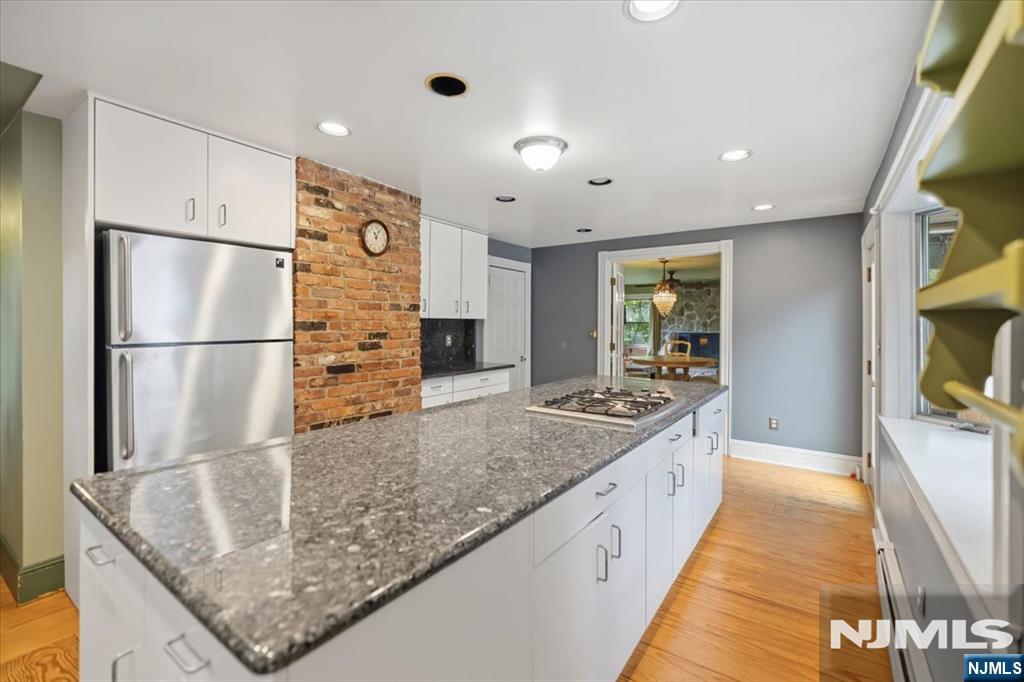 148 Spring Valley Road