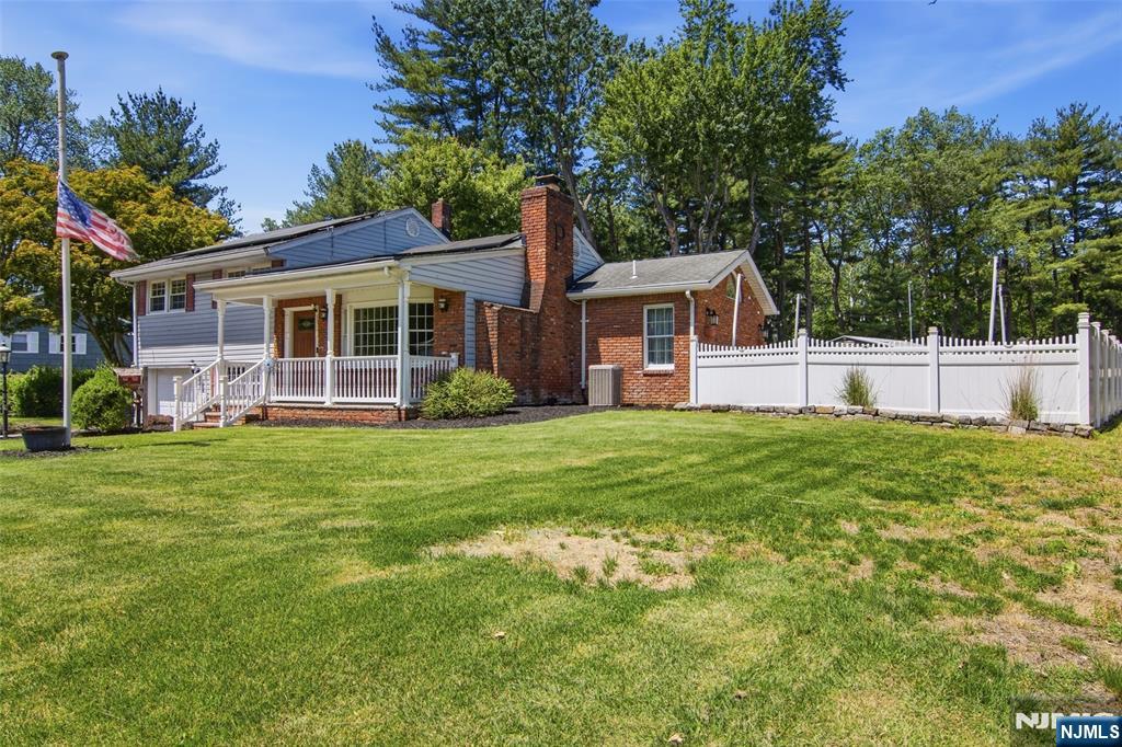 1252 Ringwood Avenue - Photo 4