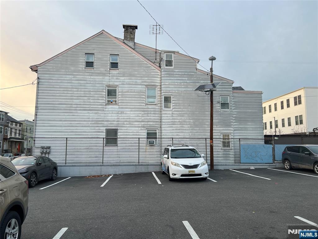 195 Walnut Street