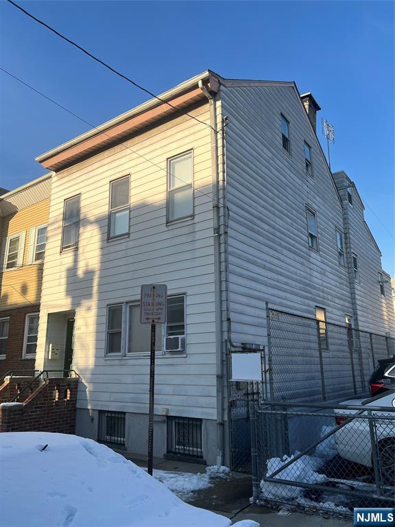 195 Walnut Street