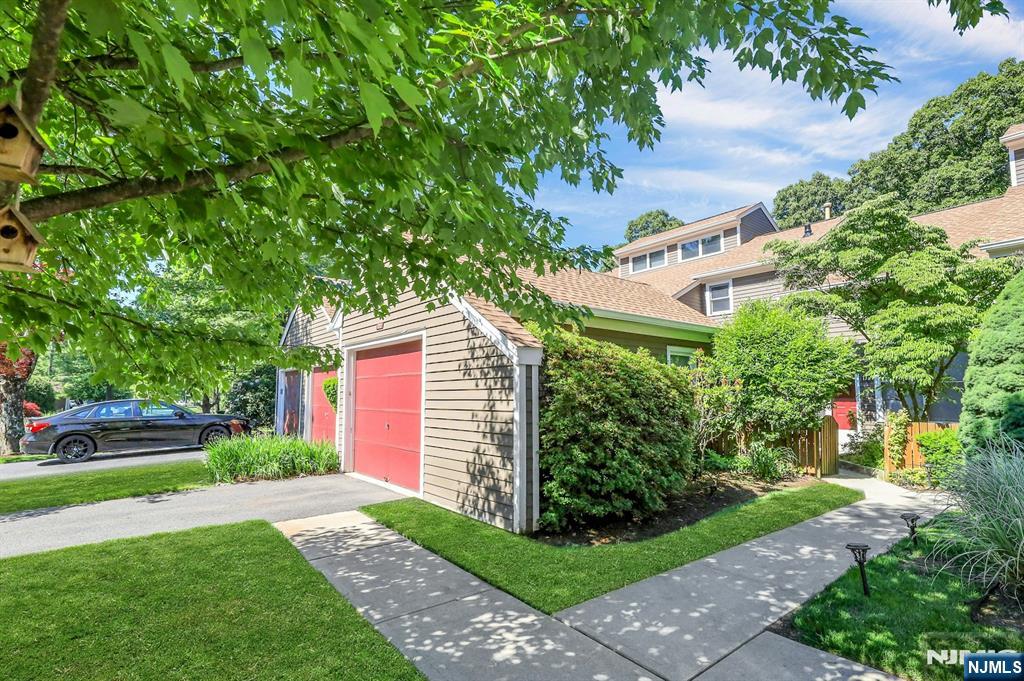 172 Grandview Lane - Photo 1