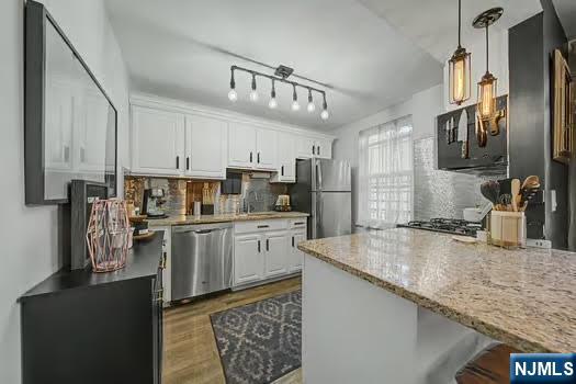 29 Franklin Street 2 - Photo 4
