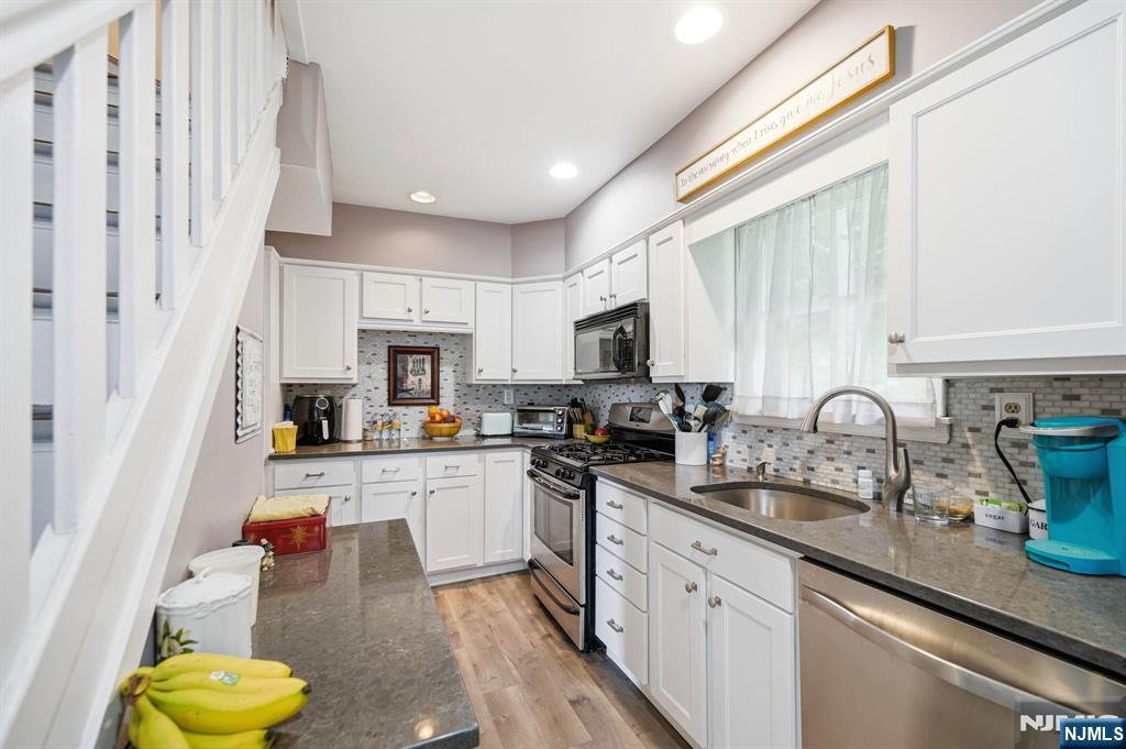8 Ivan Road, West Milford, NJ 07480 Listing Photo  14