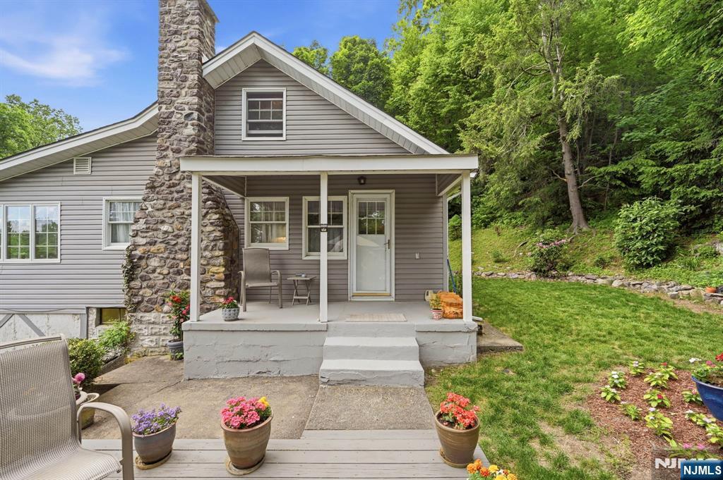 8 Ivan Road, West Milford, NJ 07480 Listing Photo  25