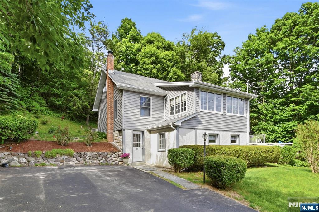 8 Ivan Road, West Milford, NJ 07480 Listing Photo  31