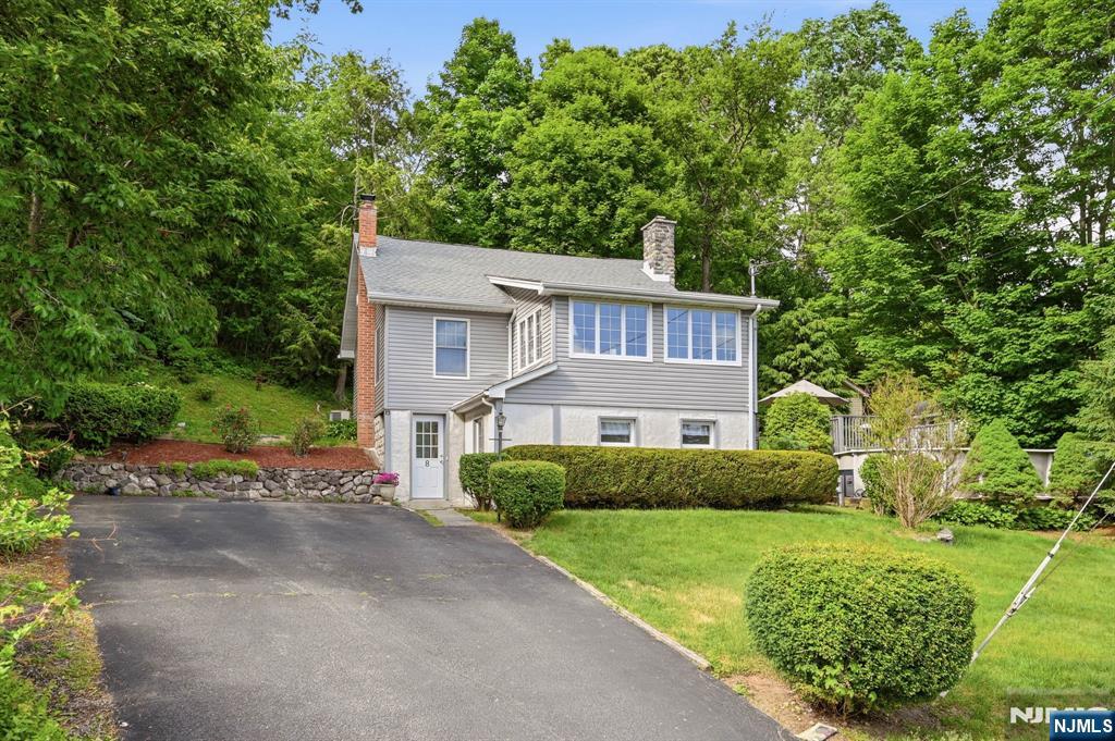 8 Ivan Road, West Milford, NJ 07480 Listing Photo  32