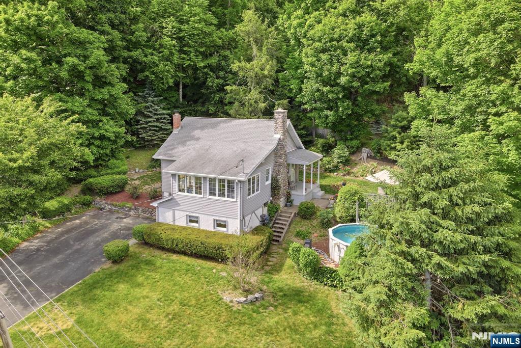 8 Ivan Road, West Milford, NJ 07480 Listing Photo  34