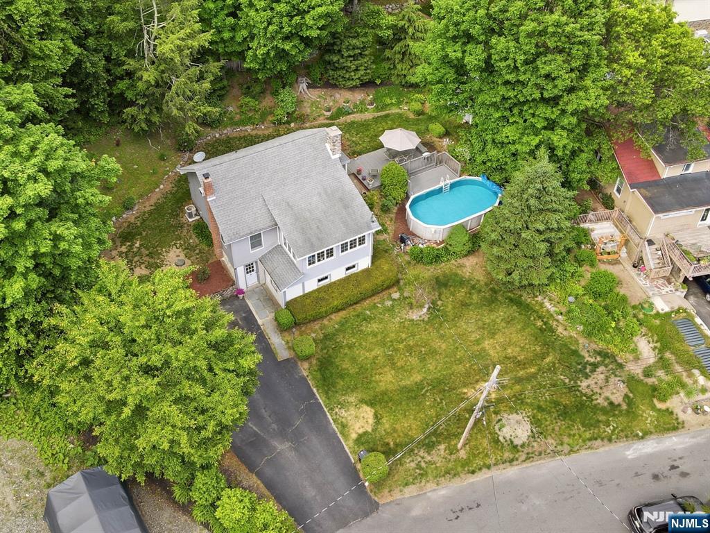 8 Ivan Road, West Milford, NJ 07480 Listing Photo  36