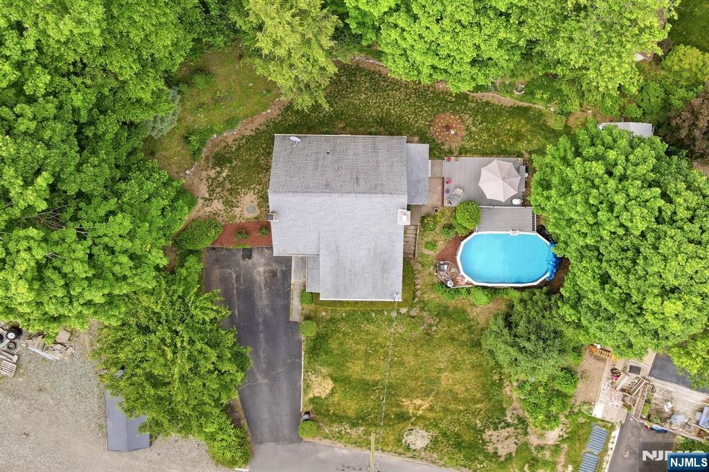 8 Ivan Road, West Milford, NJ 07480 Listing Photo  37