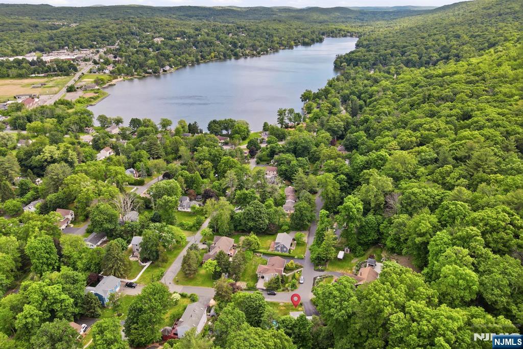 8 Ivan Road, West Milford, NJ 07480 Listing Photo  38