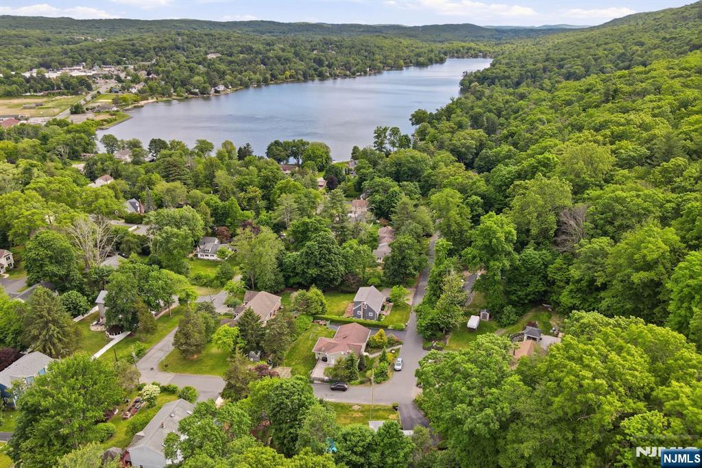 8 Ivan Road, West Milford, NJ 07480 Listing Photo  39