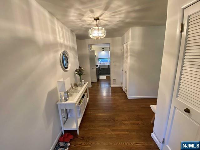 212 Delmar Avenue - Photo 2