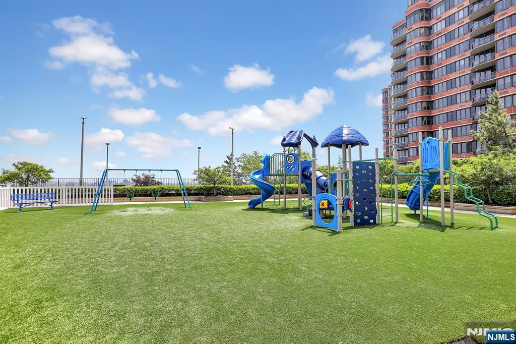 200 Winston Drive #2409 — photo 47