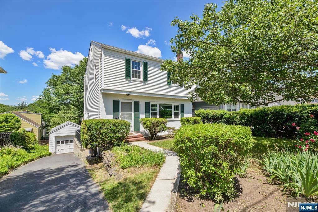 234 Ridgefield Ave, Bogota, NJ 07603